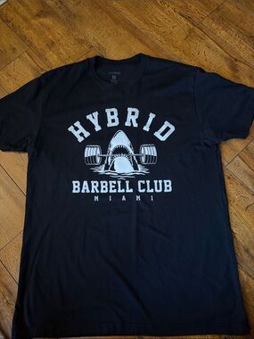 Hybrid & company Men's Black Barbell Club Graphic Swim Tee
